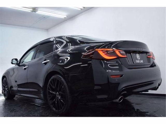 Nissan Fuga