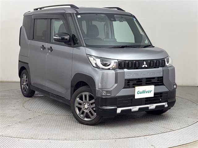 Mitsubishi Delica Mini