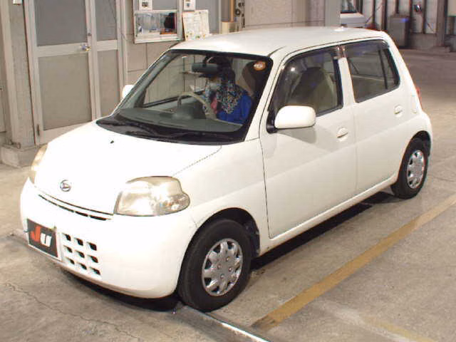 DAIHATSU ESSE