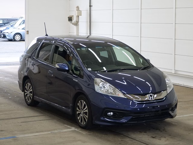 HONDA FIT SHUTTLE