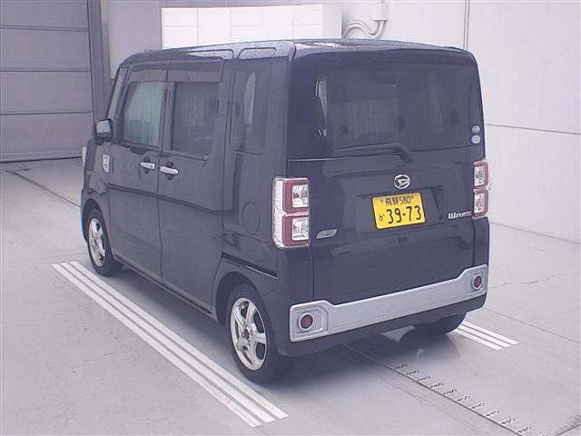DAIHATSU WAKE