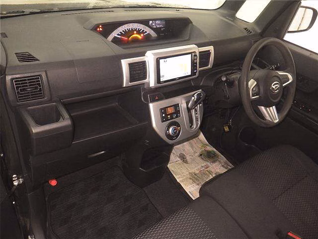 DAIHATSU WAKE