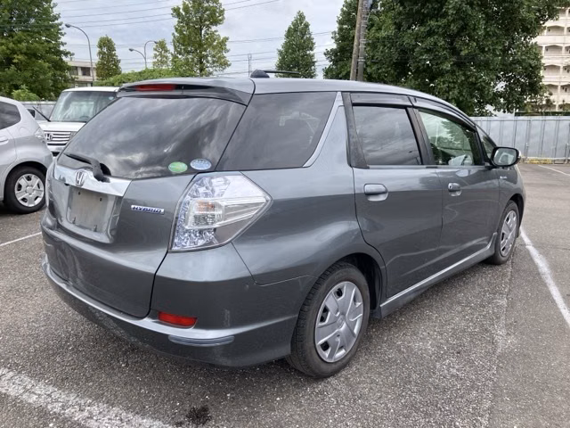 HONDA FIT SHUTTLE