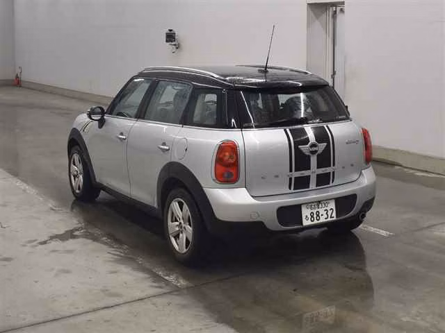 MINI CROSSOVER