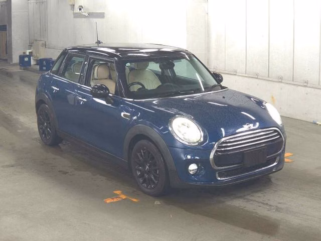 MINI HATCH