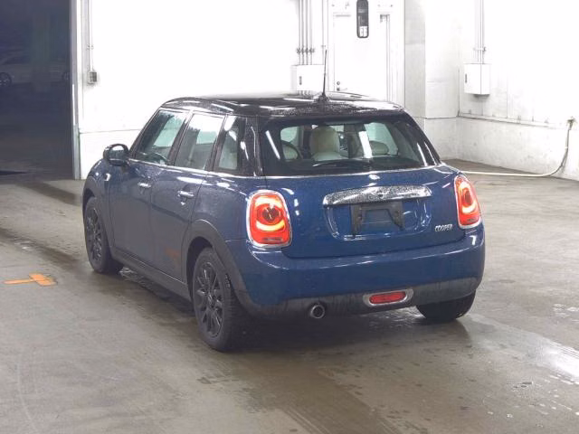 MINI HATCH