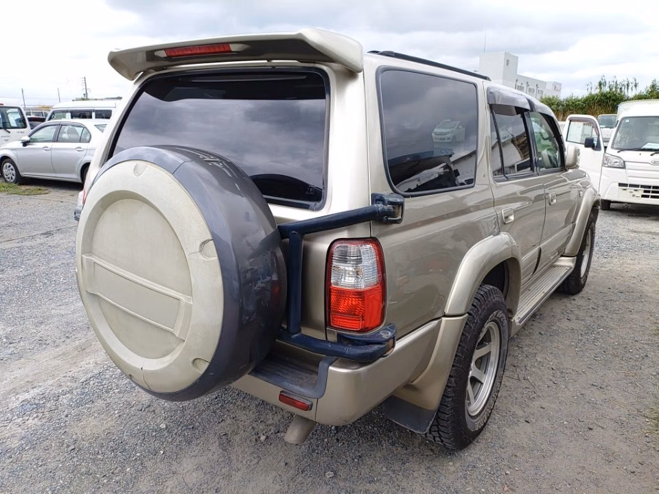 TOYOTA HILUX SURF