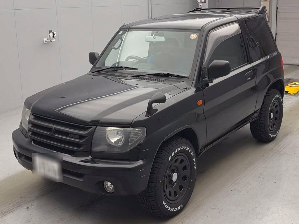 Mitsubishi Pajero iO