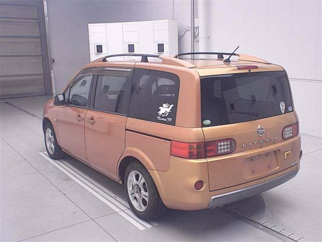 NISSAN LAFESTA