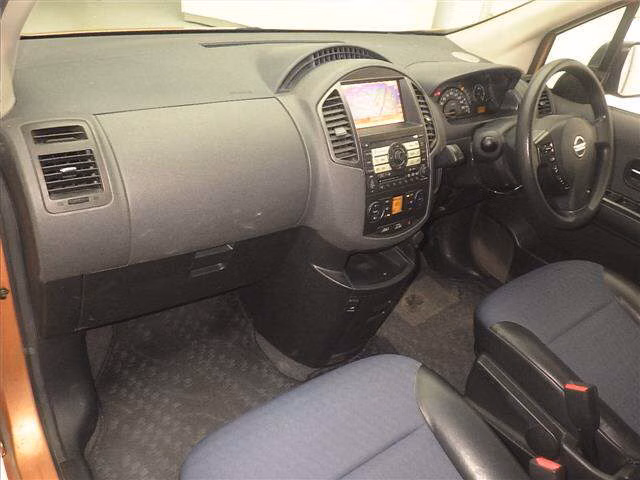 NISSAN LAFESTA