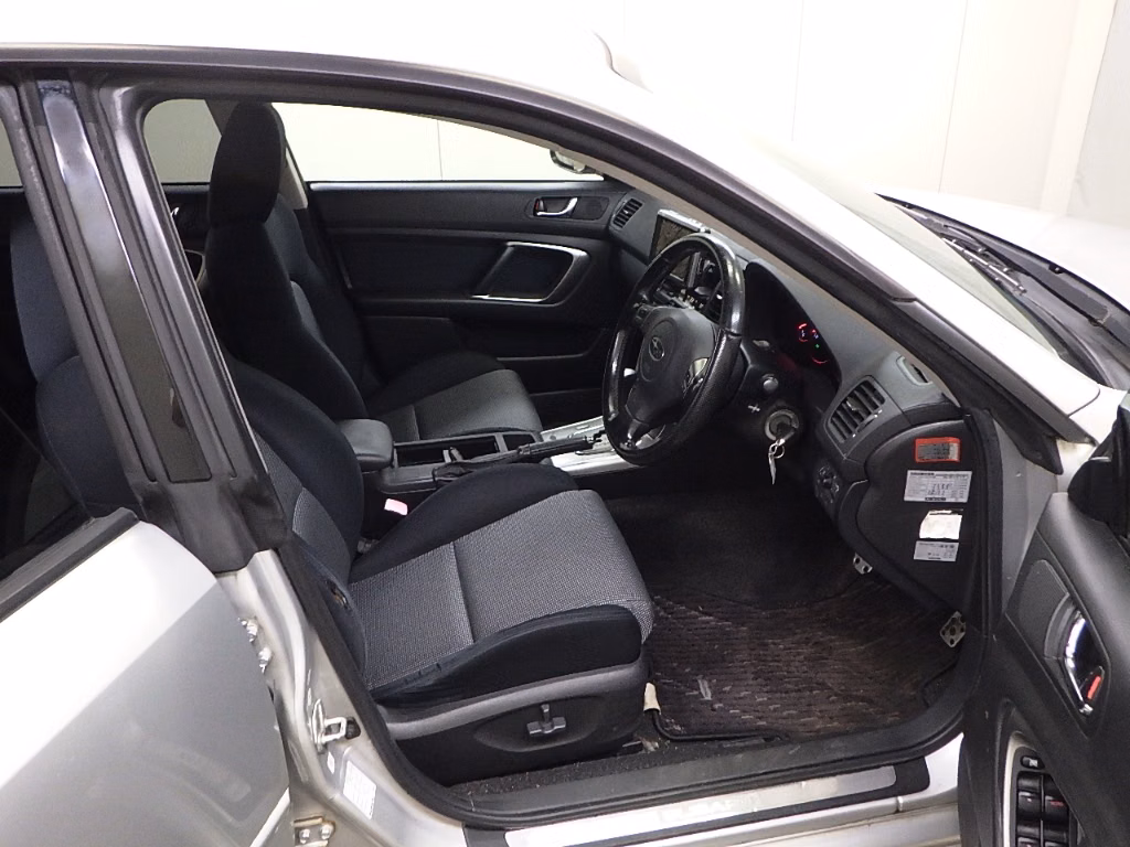 SUBARU LEGACY