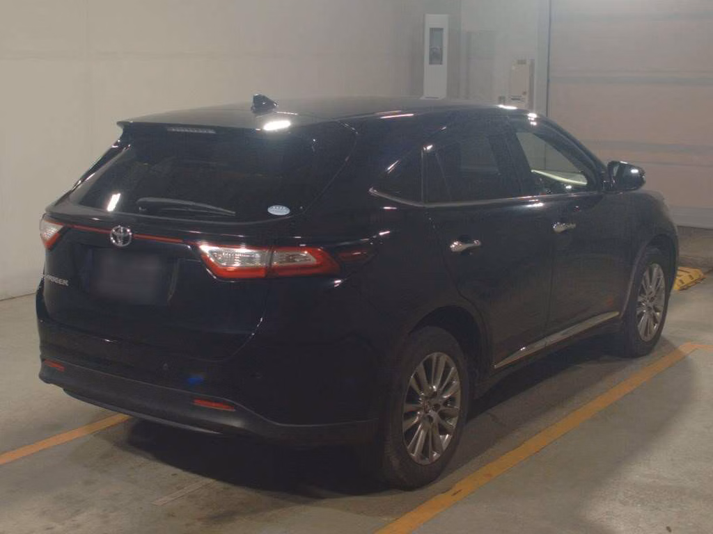 TOYOTA HARRIER