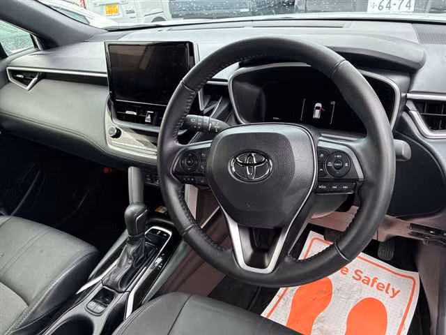 TOYOTA COROLLA CROSS
