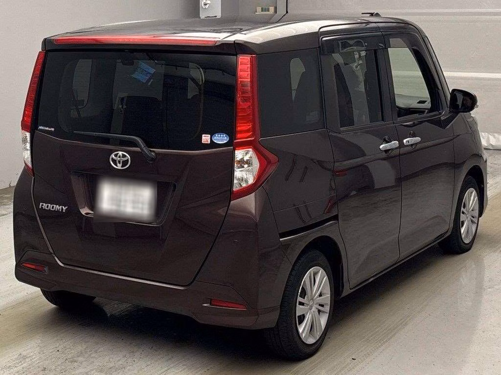 TOYOTA ROOMY
