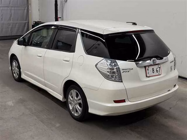 HONDA FIT SHUTTLE