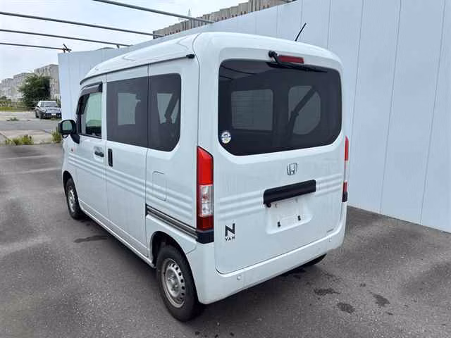 HONDA N-VAN