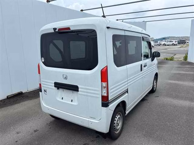 HONDA N-VAN