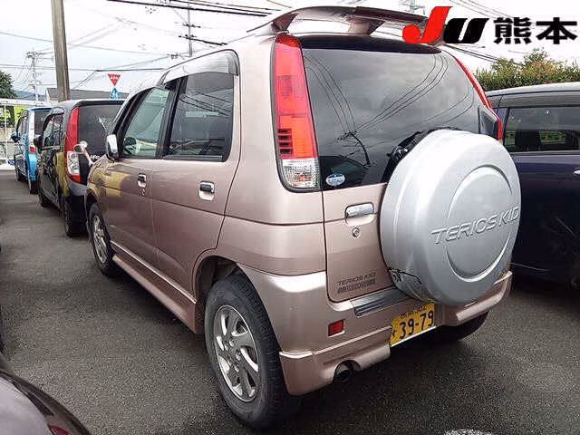 DAIHATSU TERIOS KID