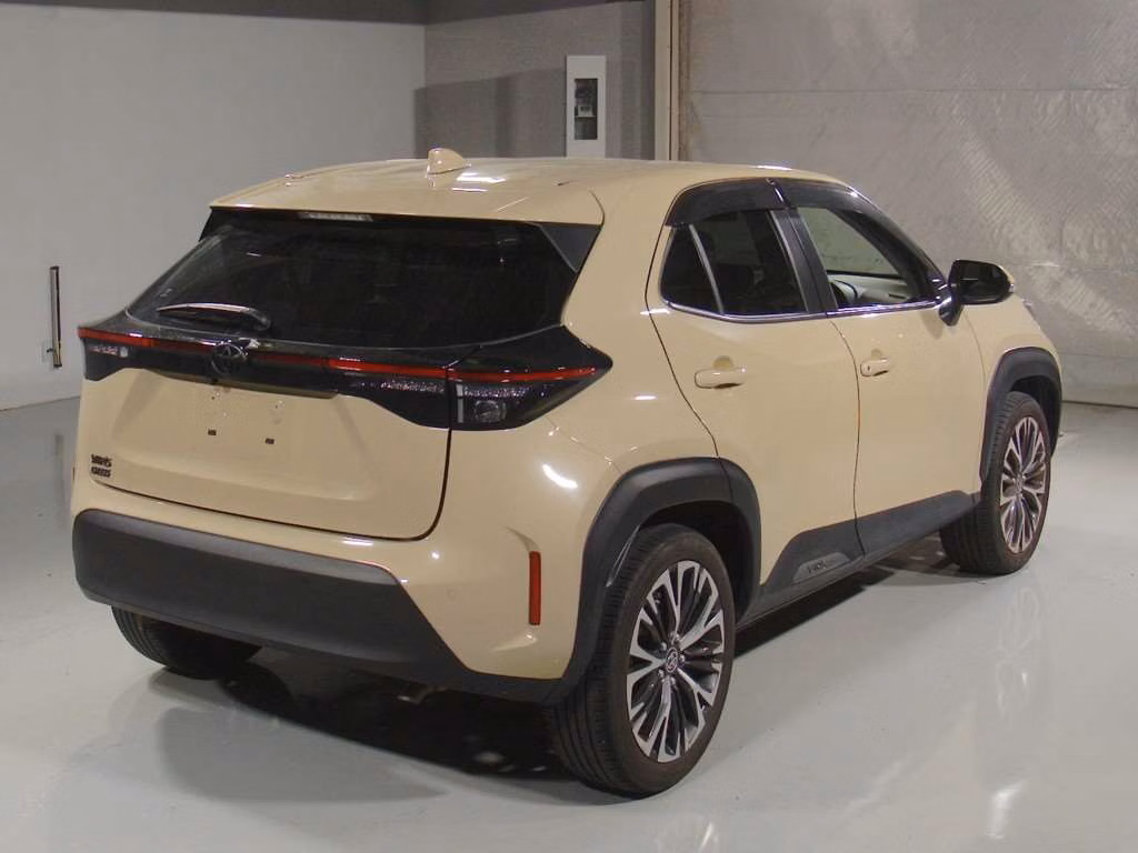 TOYOTA YARIS CROSS