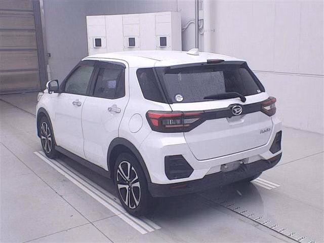 DAIHATSU ROCKY