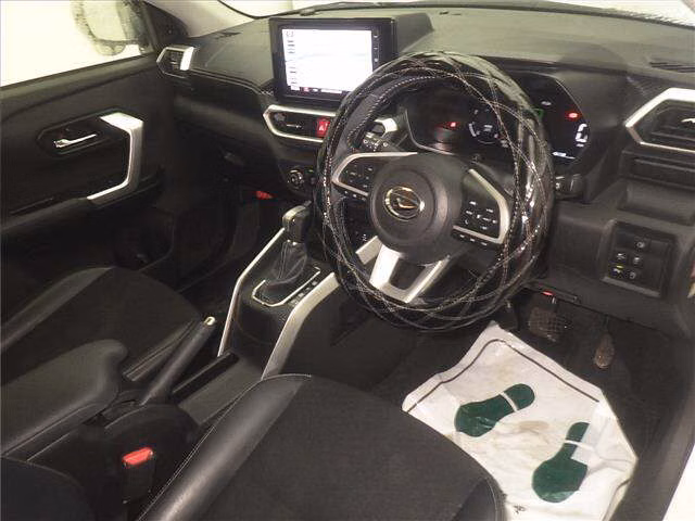 DAIHATSU ROCKY