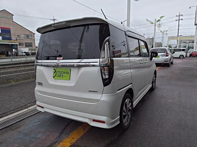 Mitsubishi Delica D:2