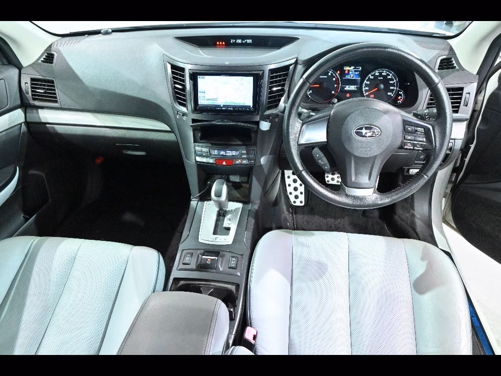 SUBARU LEGACY