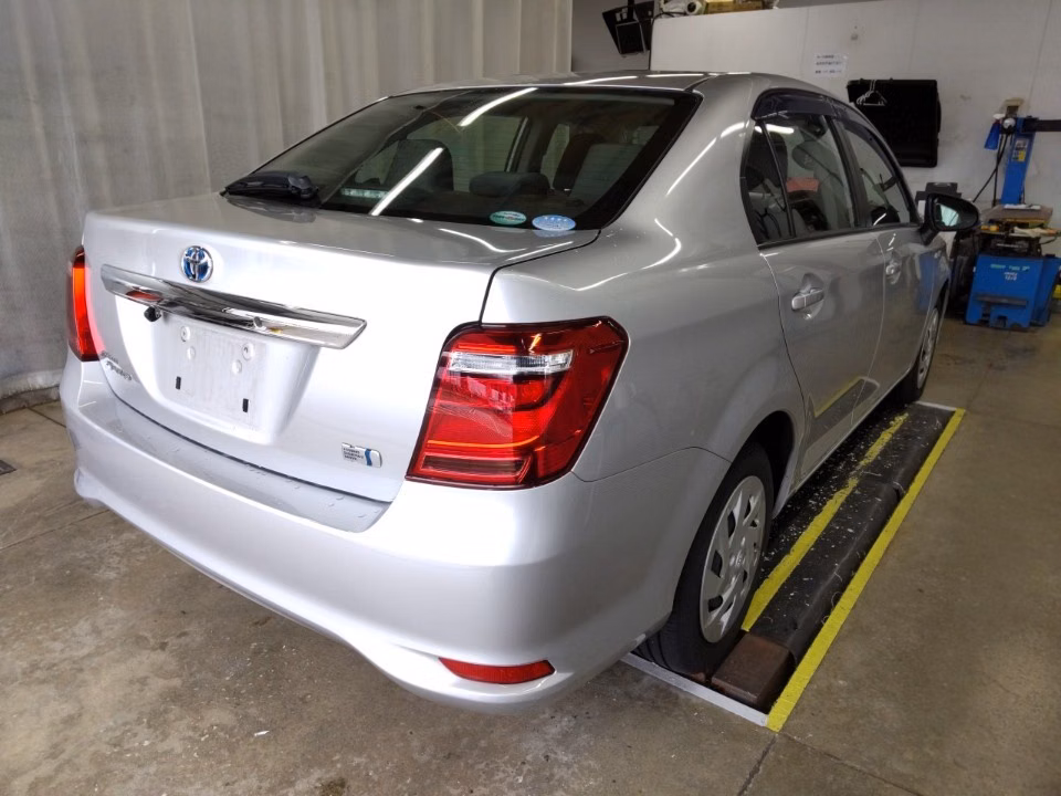 TOYOTA COROLLA AXIO