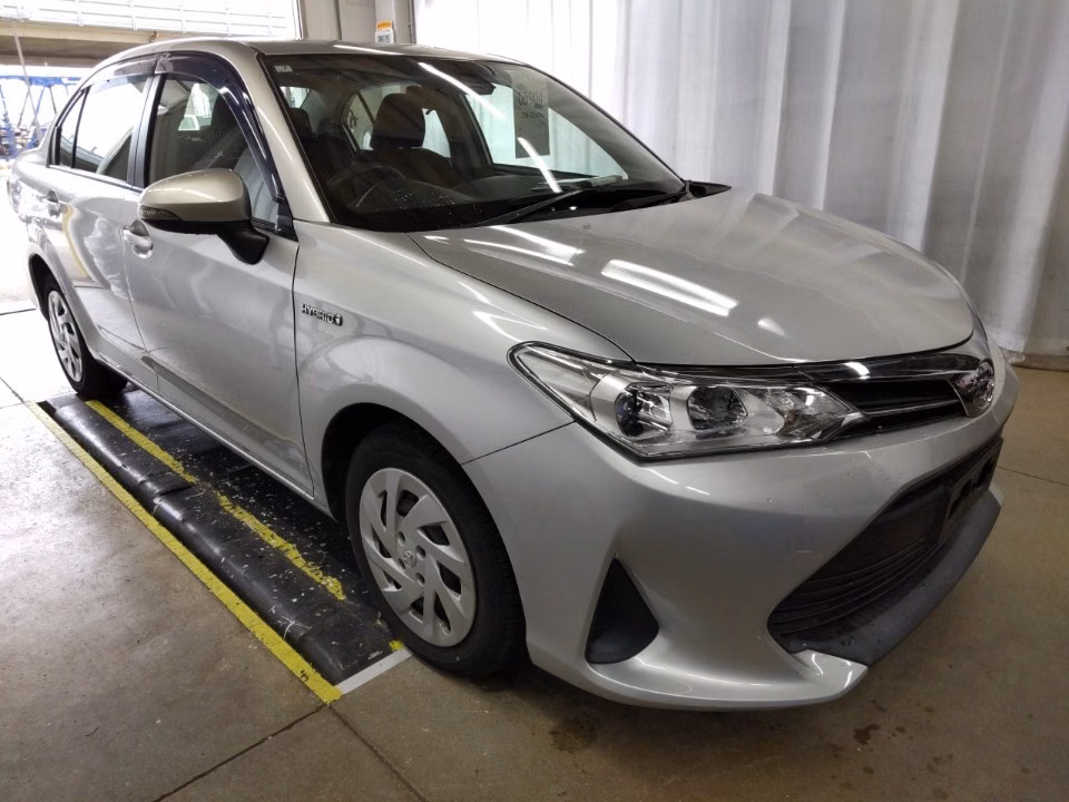 TOYOTA COROLLA AXIO