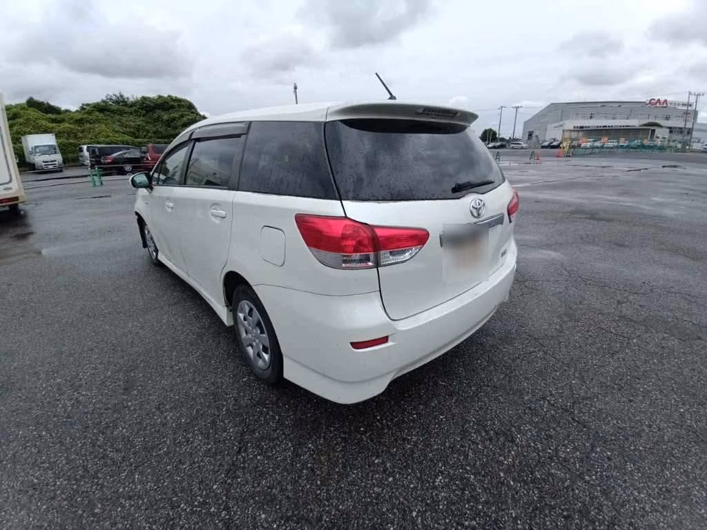 TOYOTA WISH