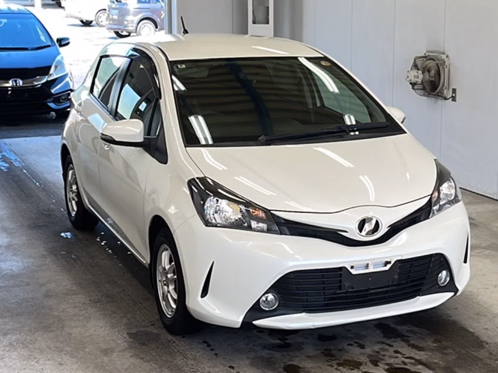 TOYOTA VITZ