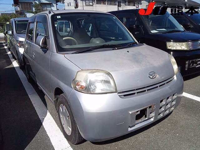 DAIHATSU ESSE