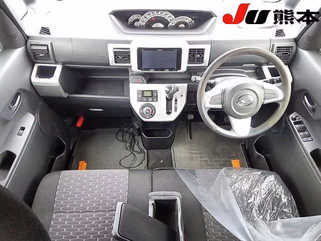 DAIHATSU WAKE