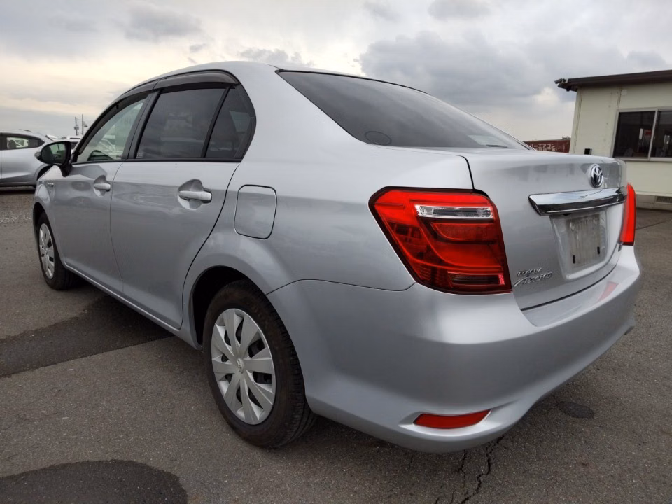 TOYOTA COROLLA AXIO
