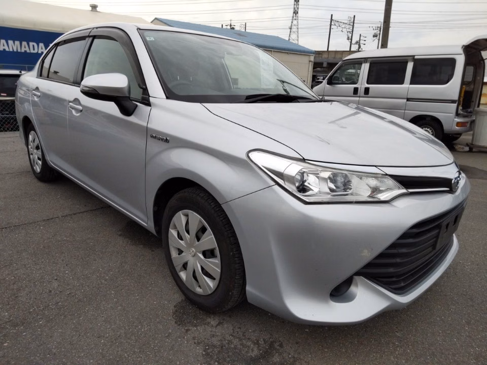 TOYOTA COROLLA AXIO