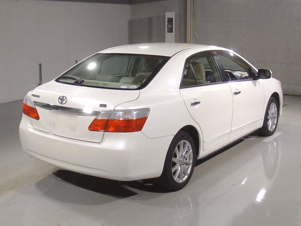 TOYOTA PREMIO