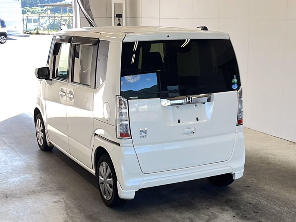 HONDA N-BOX