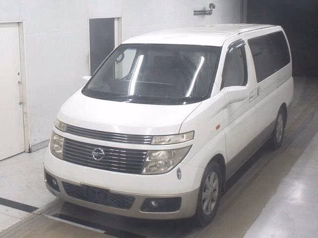 NISSAN ELGRAND