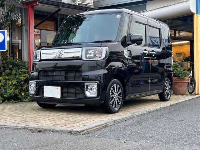 TOYOTA PIXIS MEGA