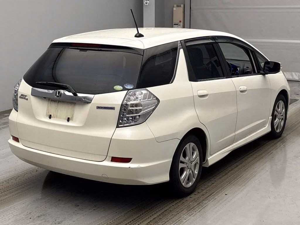 HONDA FIT SHUTTLE