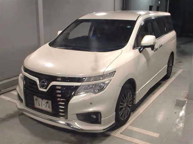 NISSAN ELGRAND