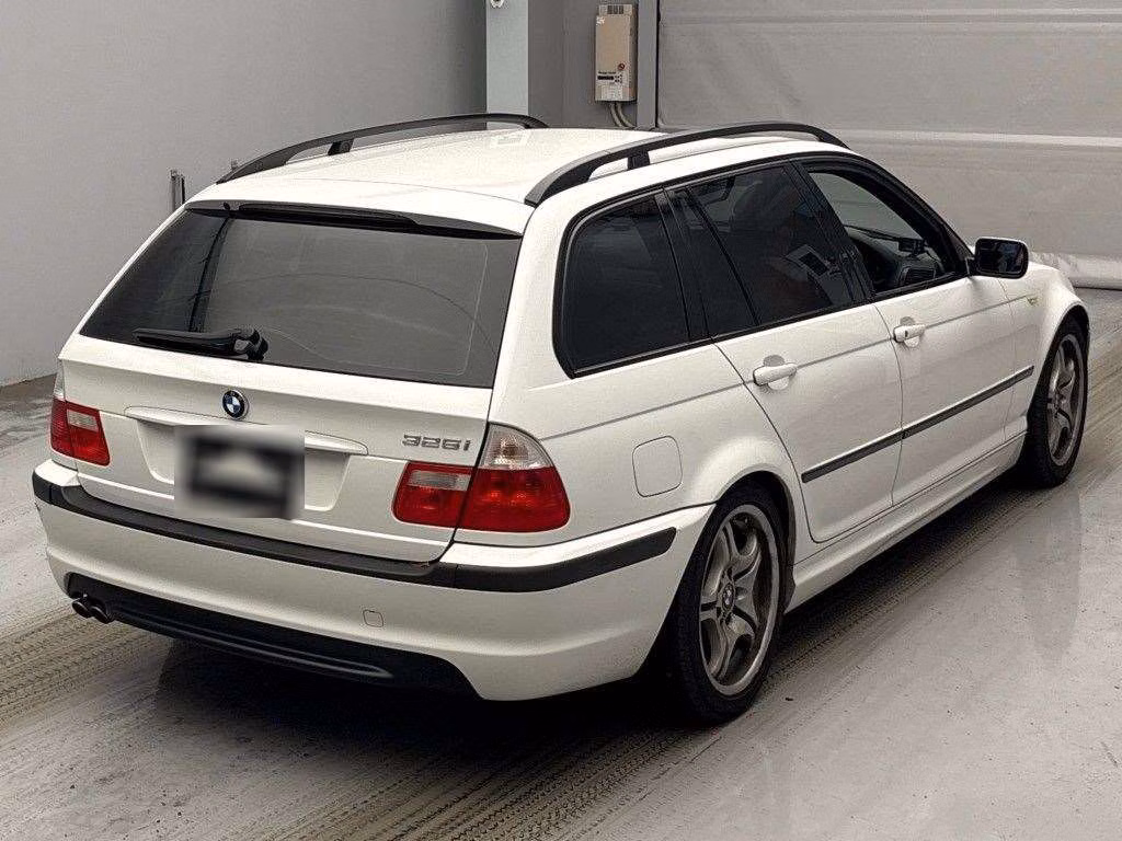 BMW 3-SERIES