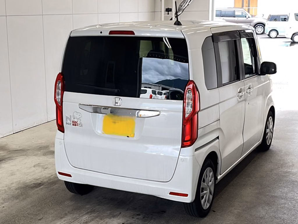 HONDA N-BOX