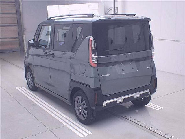 MITSUBISHI DELICA MINI