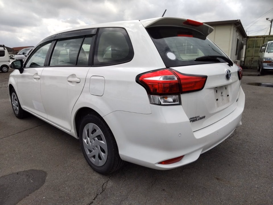 TOYOTA COROLLA FIELDER