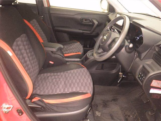 DAIHATSU ROCKY
