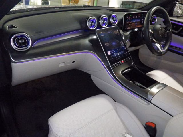 MERCEDES-BENZ C-CLASS