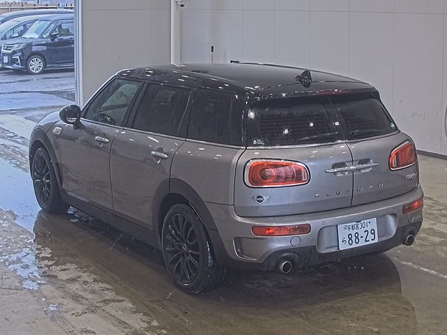 MINI CLUBMAN