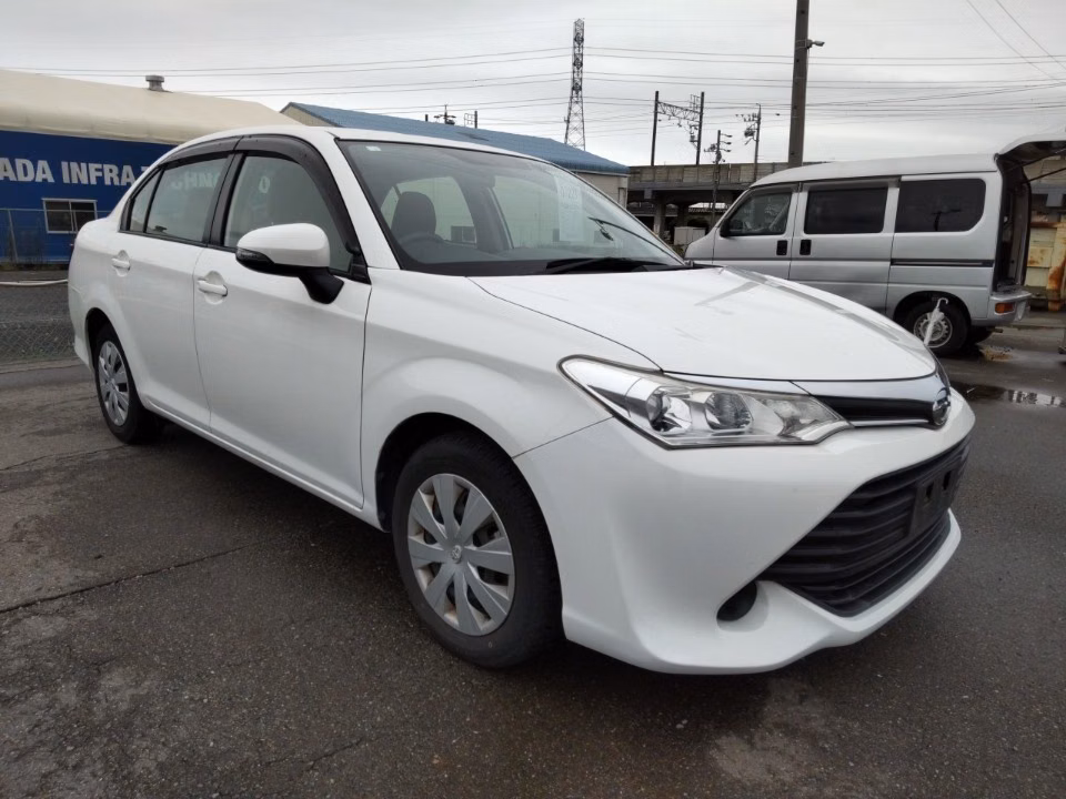 TOYOTA COROLLA AXIO
