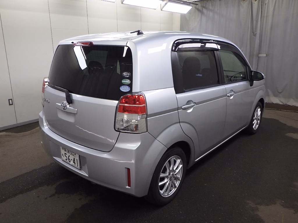 TOYOTA SPADE